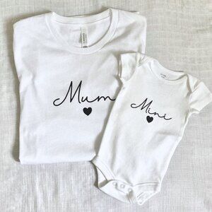 2/20 New Mum Set - Baby Bodysuit (0-3M) & Mum t-shirt (M)